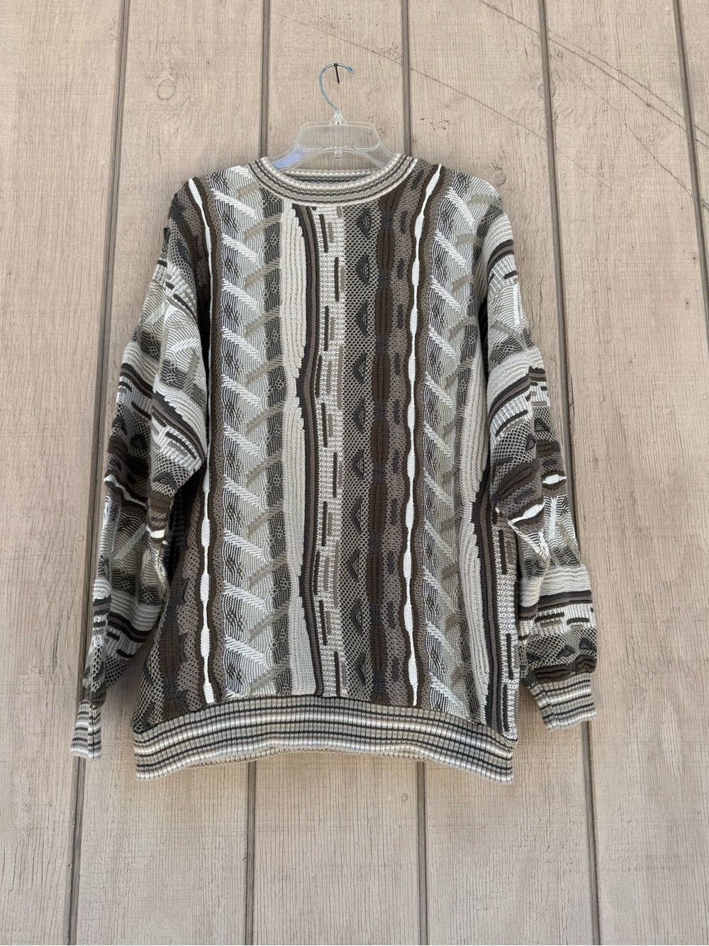 Vintage knit sweater